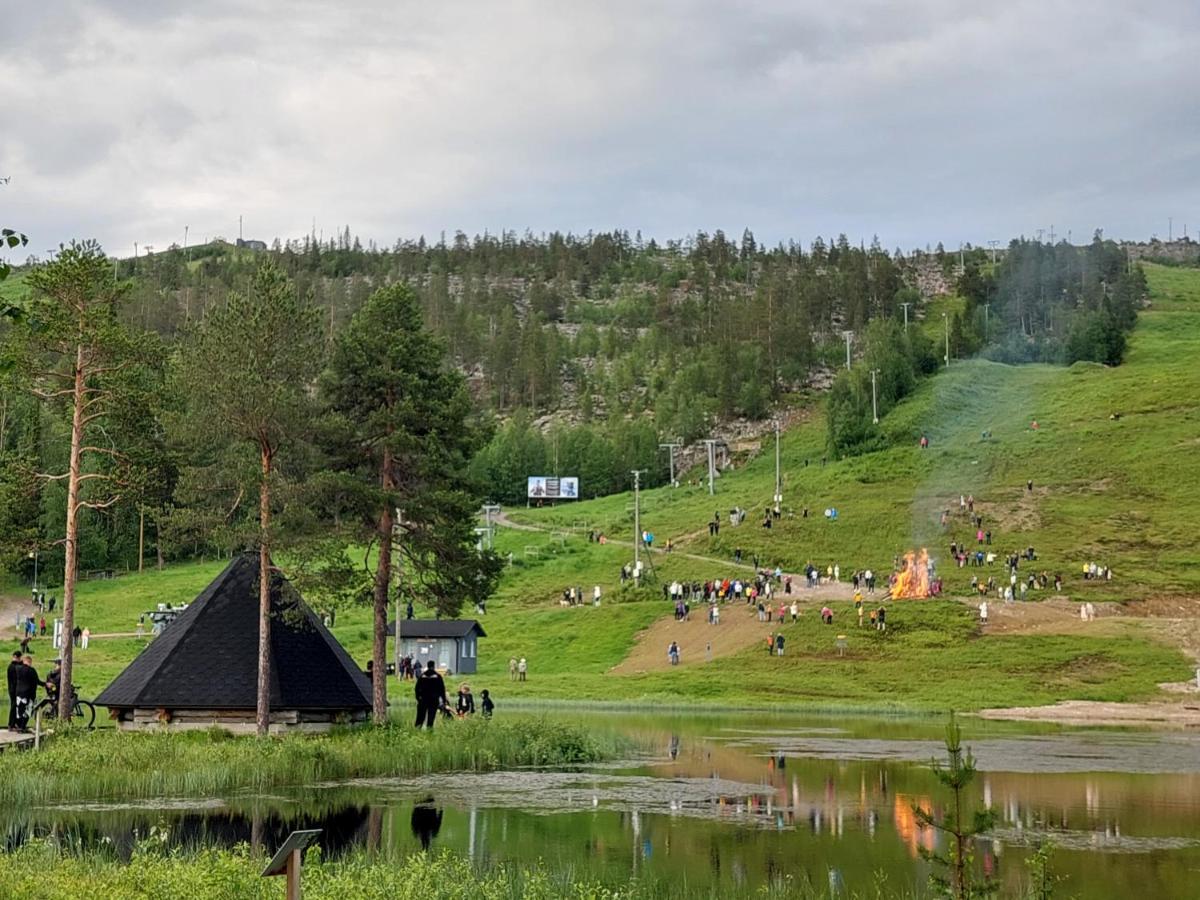 Isokelo Log Apartments Salla Esterno foto